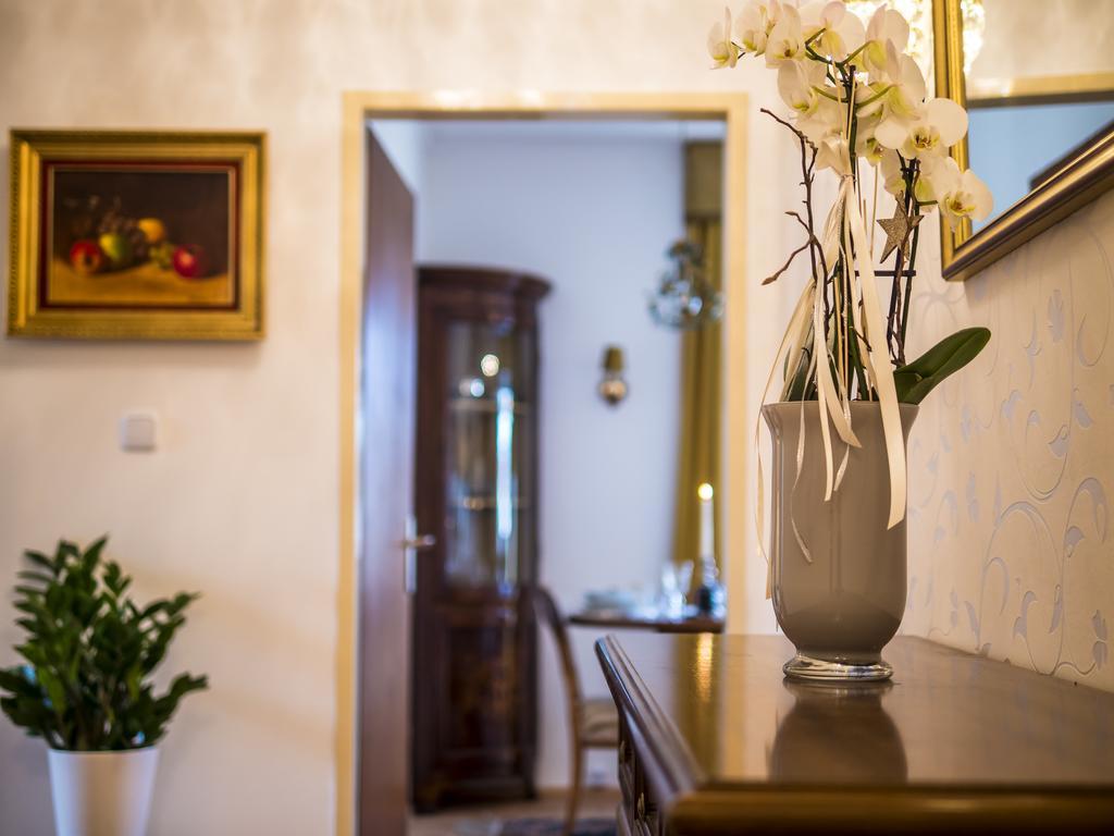 Apartment "Maria Theresia" กราซ ภายนอก รูปภาพ